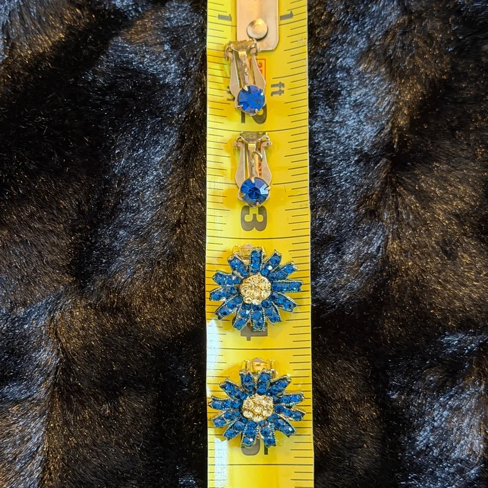 2 Dazzling Blue and Silver Tone Floral Rhinestone Earrings - Picture 5 of 7